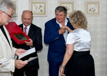 image-1010